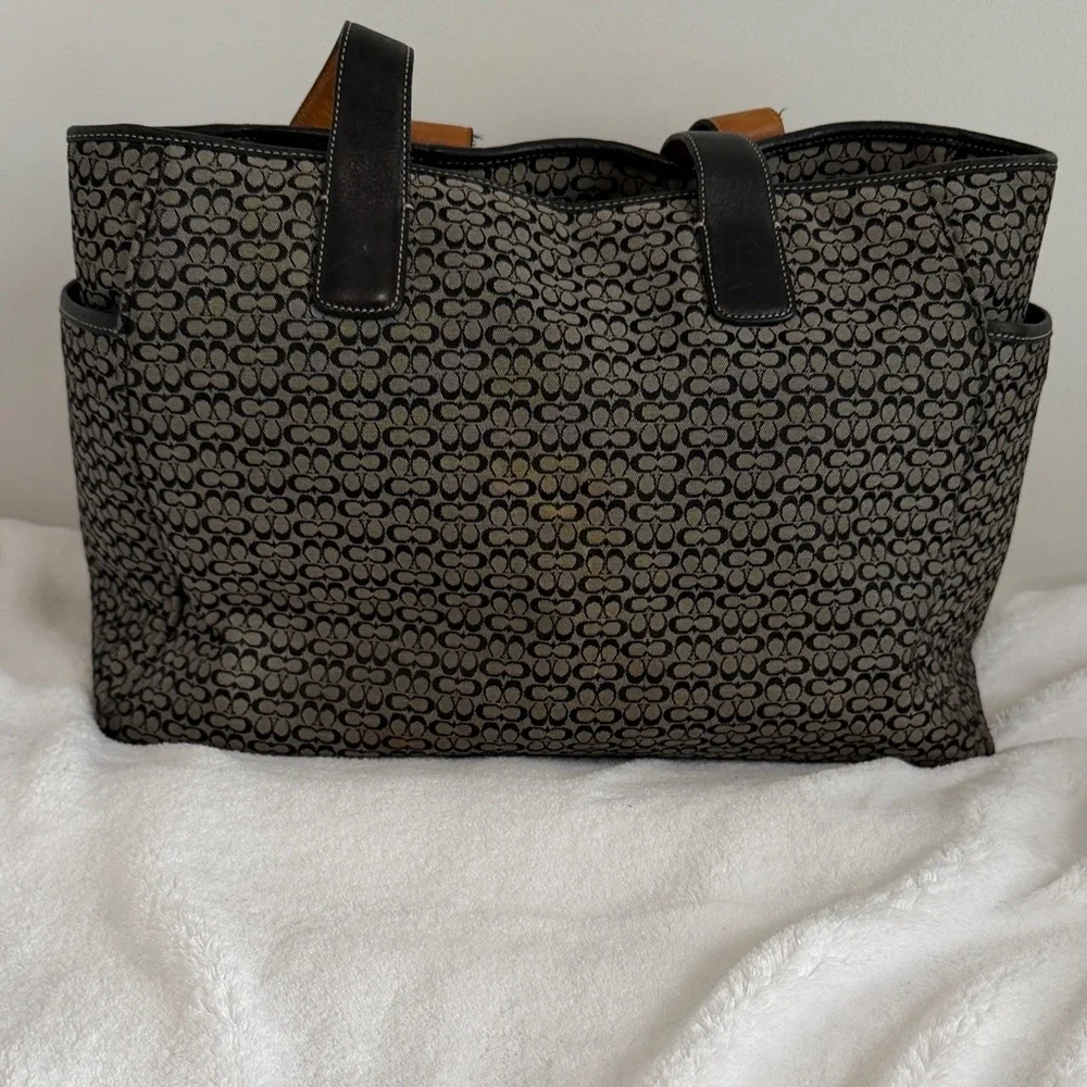 Coach Vintage Signature C Tote Bag | Black & Grey | Heavy Wear | As Is